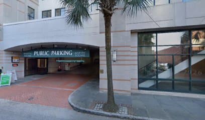 Parking garage, Motel in Charleston