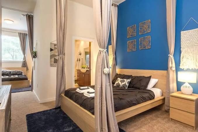 Trifecta Corporate Housing | Trifecta Serviced Apartments |, Bed & Breakfast in Charlotte