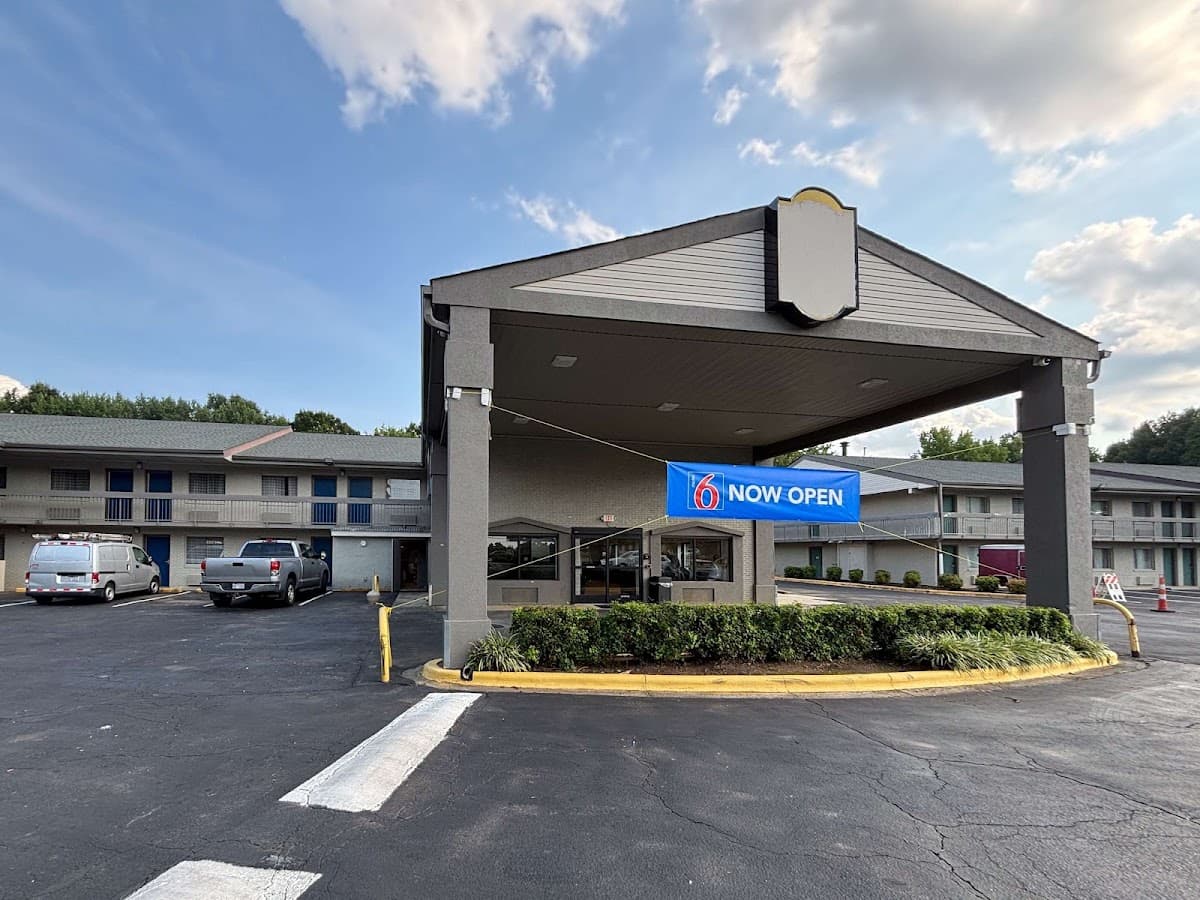 Motel 6 Charlotte, NC-Northlake, Hotel in Charlotte