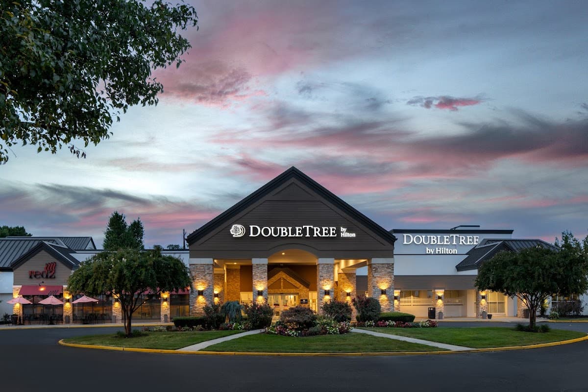 DoubleTree Suites by Hilton Hotel Mt. Laurel, Hotel in Ramblewood