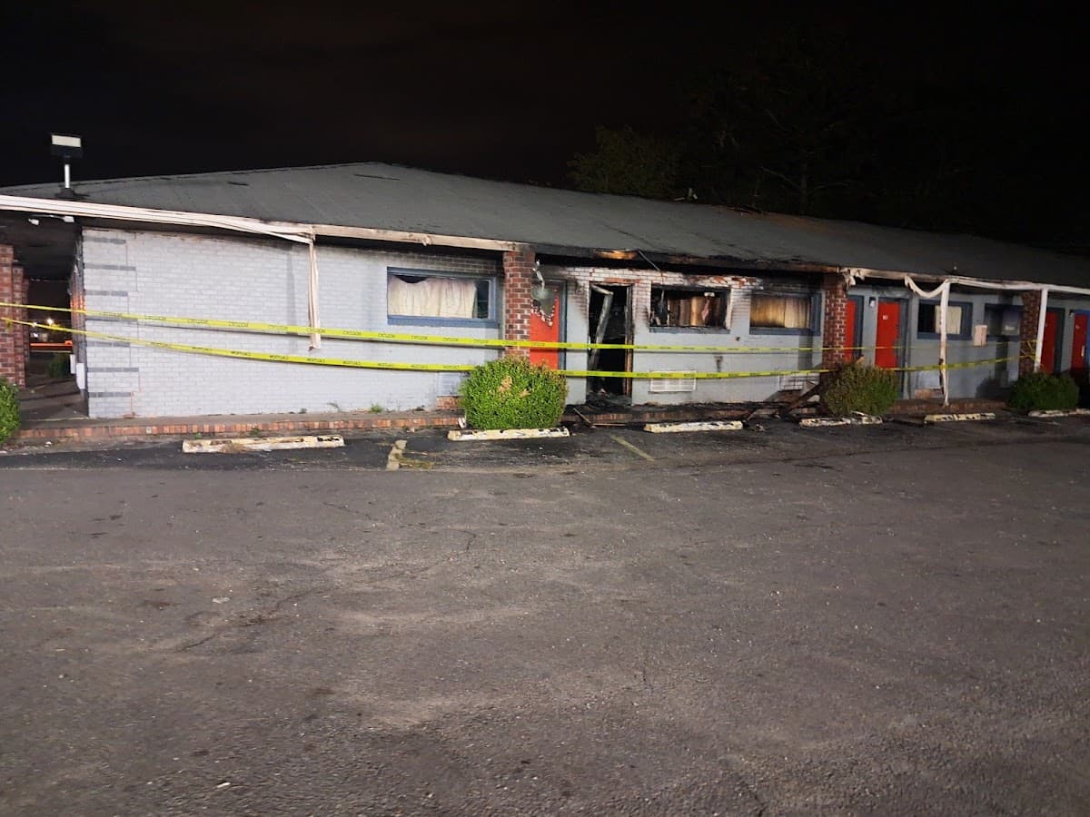 Sharolyn Motel & Campground, Hotel in Cherryvale