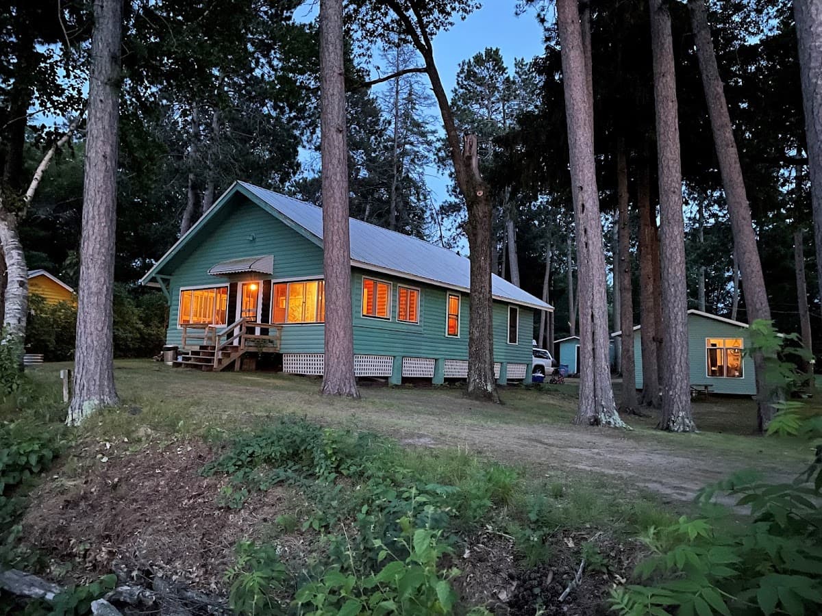 Boondoggle Resort, Resort in Chetek