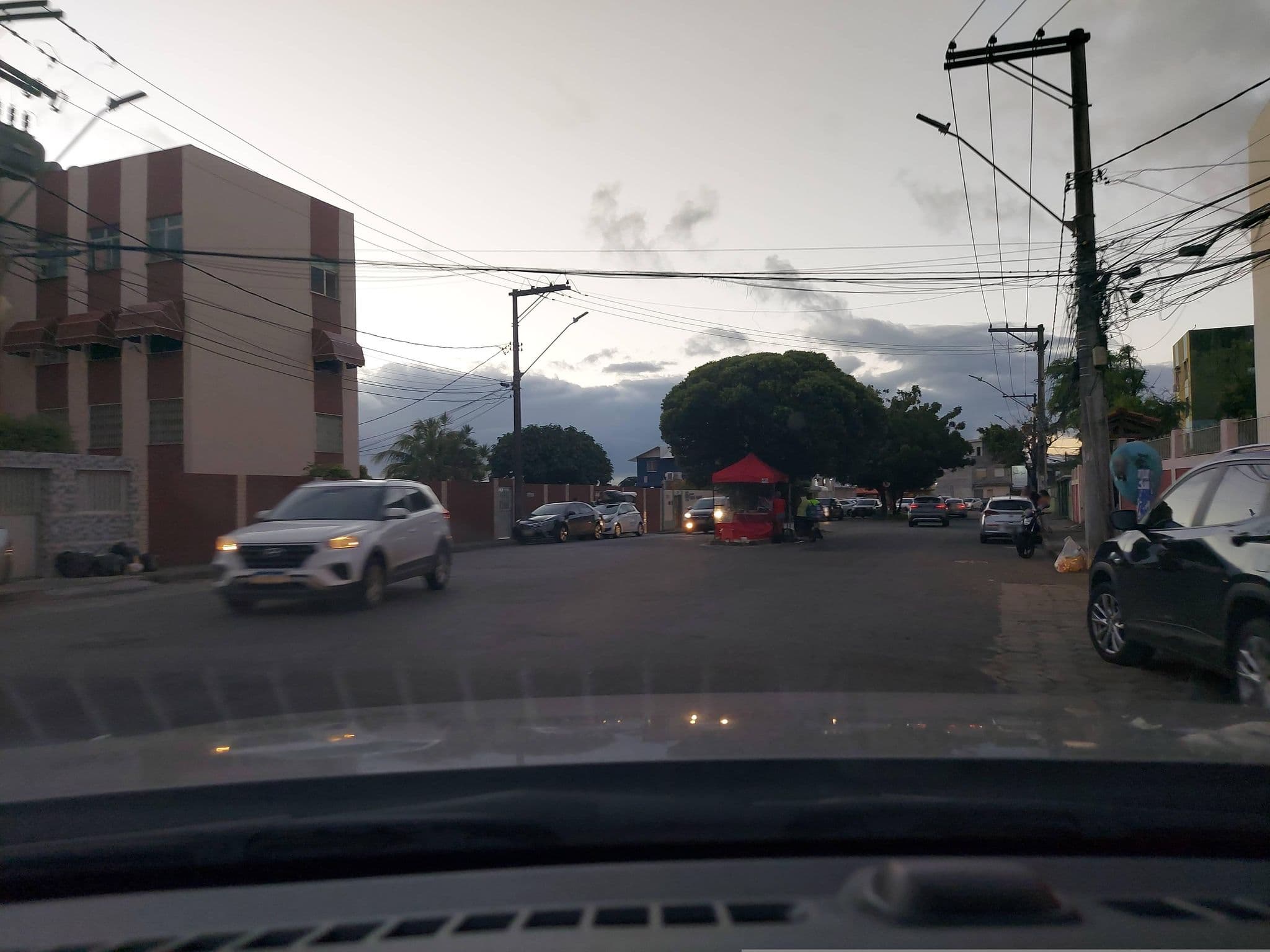 Street view near Edifício Rubi, Salvador