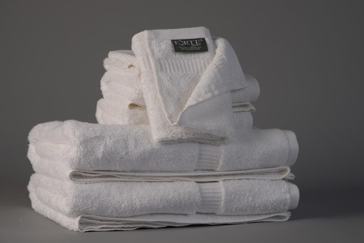 DZee Hotel Supplies & Hospitality Products Wholesale, Hotel in Chicago Loop