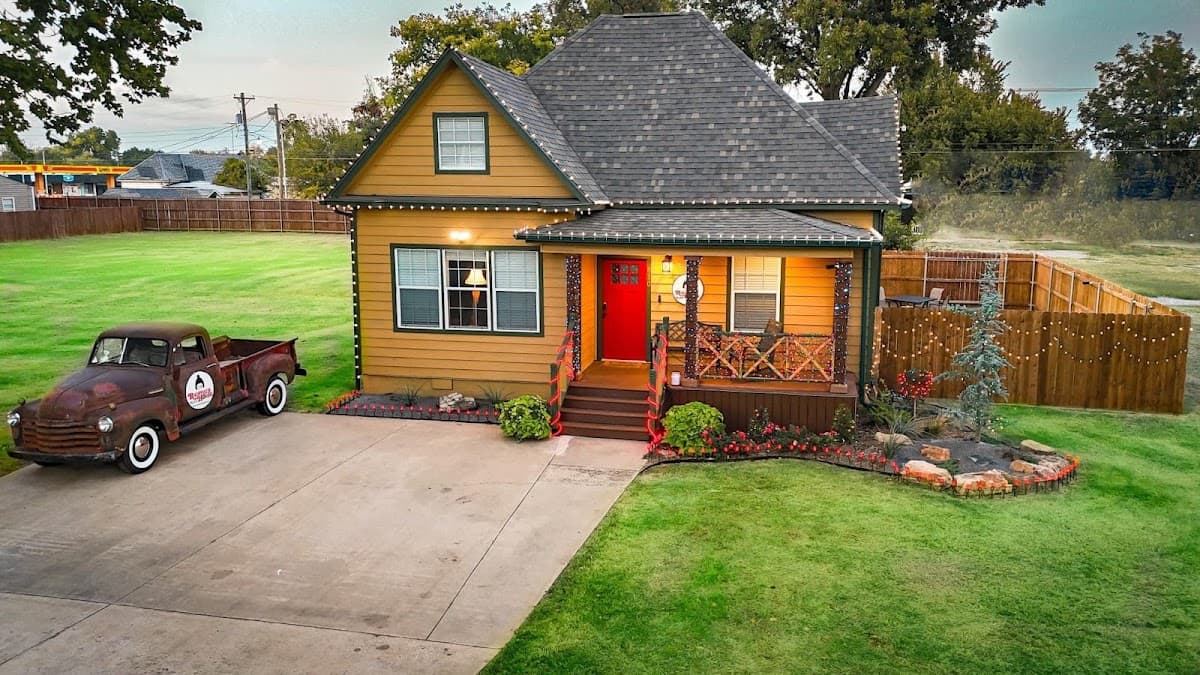 Ralphie's House Chickasha, Hotel in Chickasha