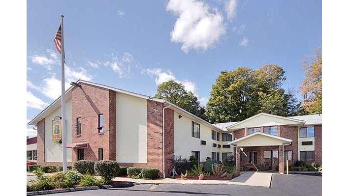 Super 8 by Wyndham West Springfield/Route 5, Hotel in Chicopee