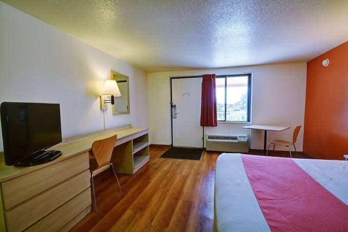 Motel 6 Chicopee, MA - Springfield, Motel in North Chicopee