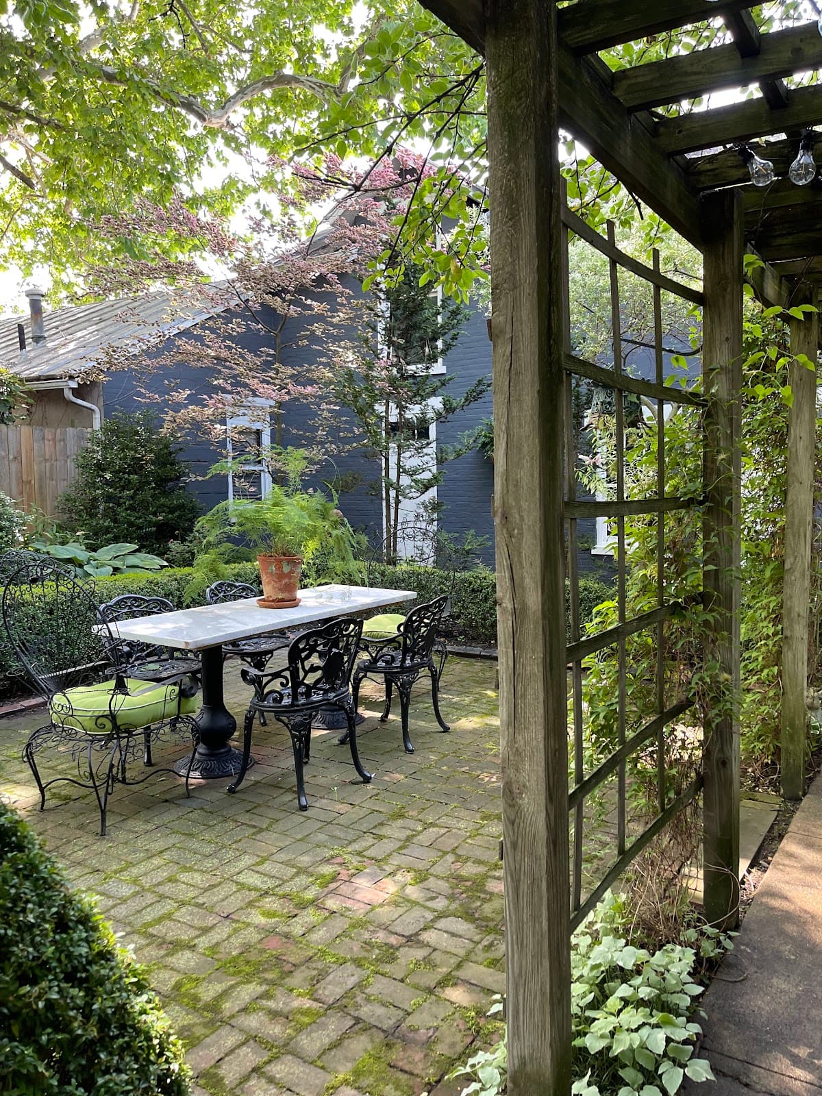 The Blue Brick Inn, Aparthotel in Chillicothe