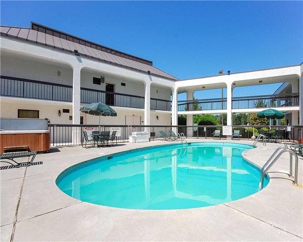 Suburban Studios Christiansburg - Blacksburg, Aparthotel in Christiansburg