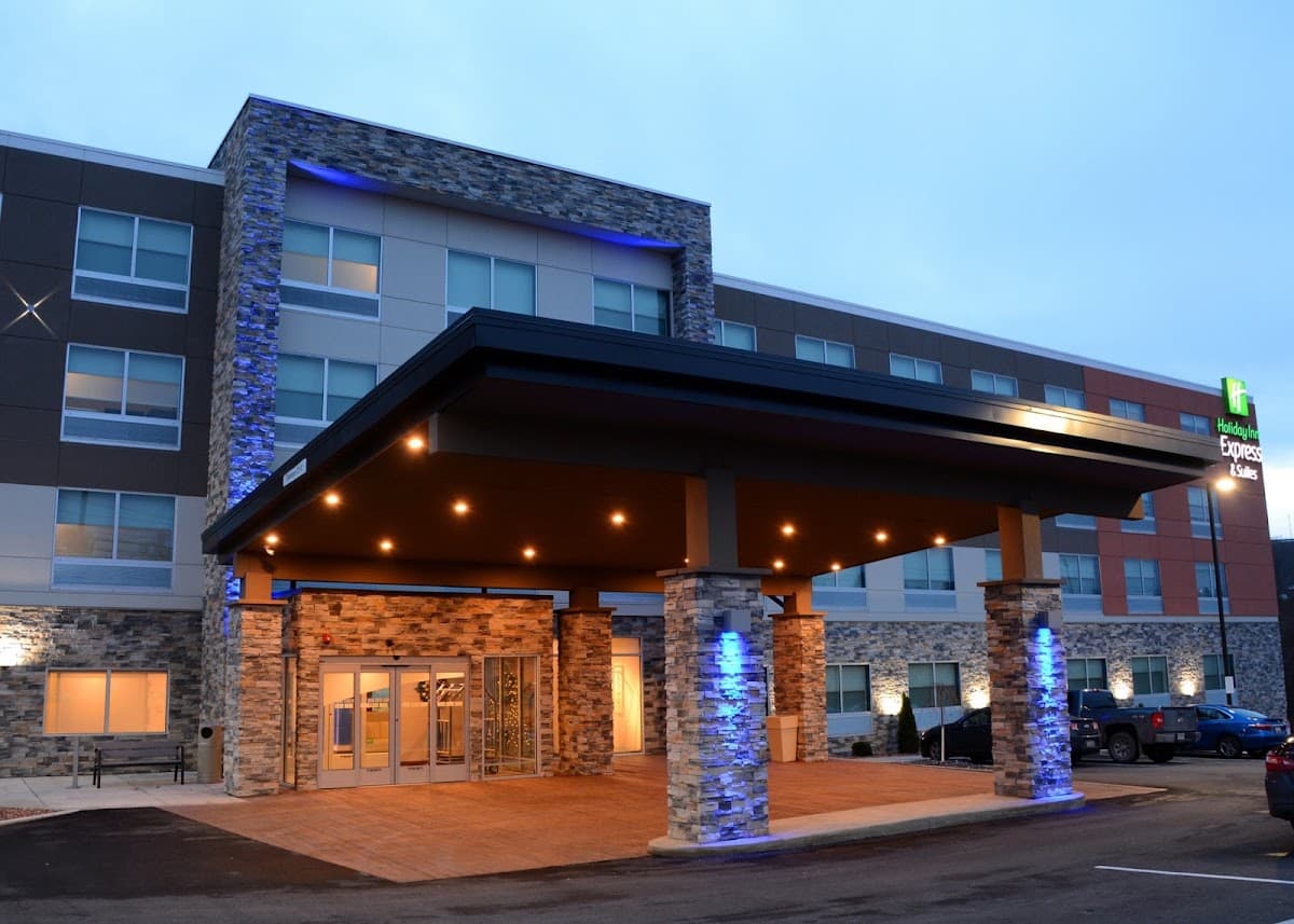 Holiday Inn Express & Suites Pittsburgh - Monroeville by IHG, Hotel in Monroeville
