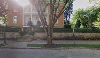 Carneal House Inn, Hotel in Covington