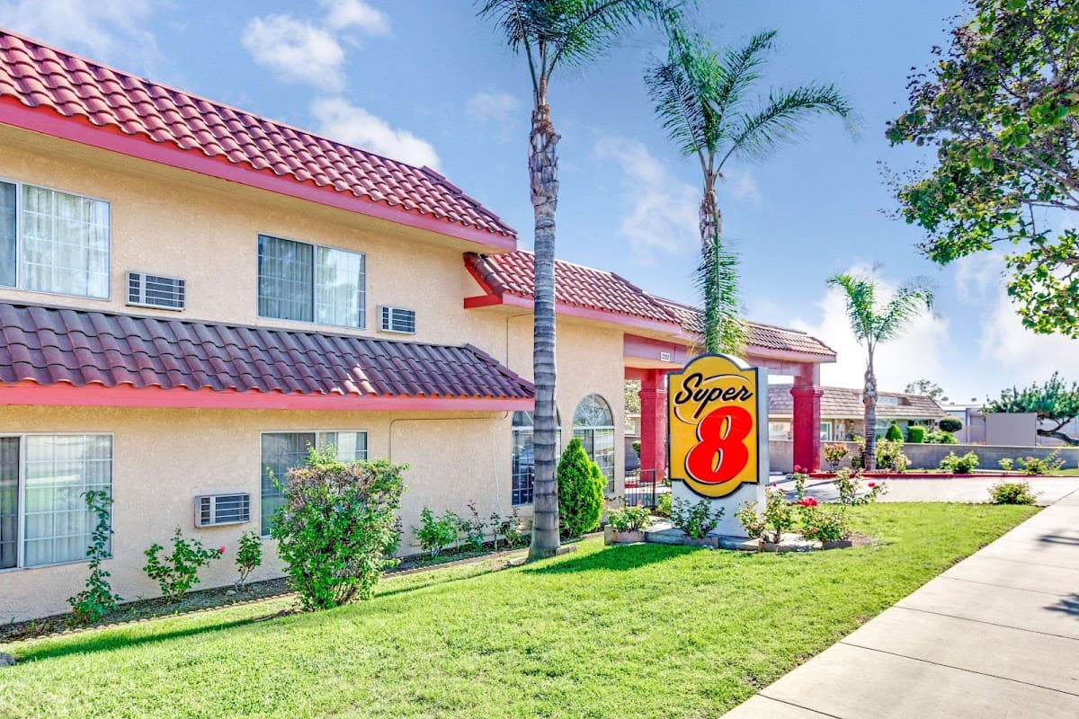 Super 8 by Wyndham Upland Ontario CA, Hotel in Upland
