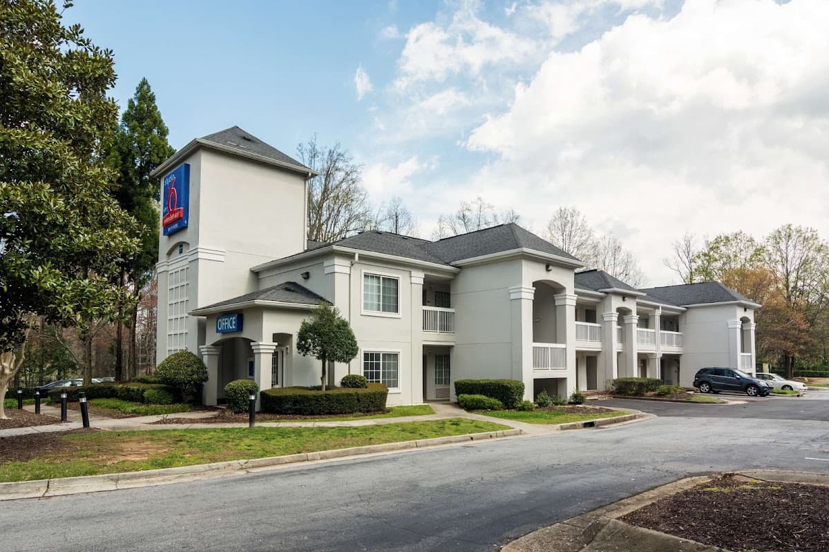 Studio 6 Extended Stay - Tucker, GA - Atlanta Northlake, Aparthotel in Clarkston