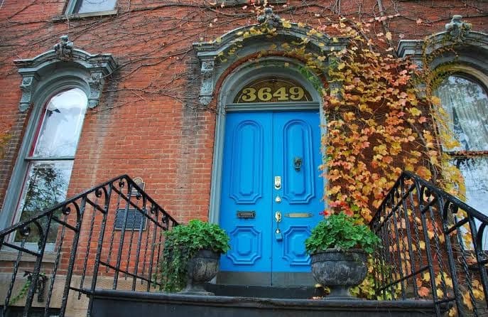 Brownstone Inn, Bed & Breakfast in Hough