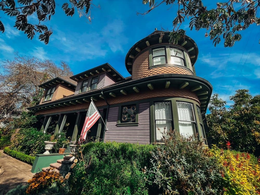 The Pinschower Inn, Bed & Breakfast in Cloverdale