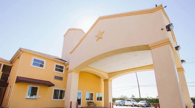 Scottish Inns & Suites East Sam Houston, TX, Hotel in Cloverleaf
