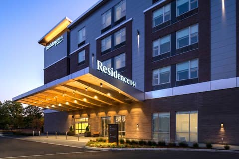 Residence Inn by Marriott Boston Natick, Hotel in Cochituate