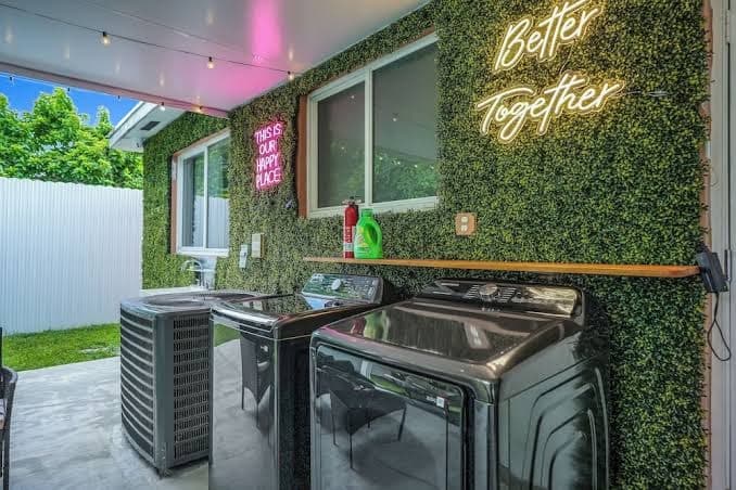 Unique Escape GameRoom! Bar, BBQ, Spacious, and Near Beach, Aparthotel in Little Havana