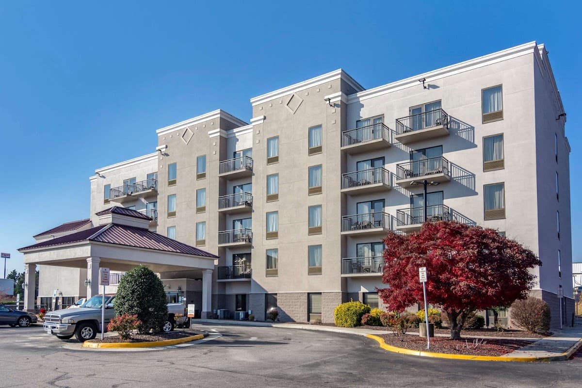 Comfort Suites Southpark, Hotel in Petersburg