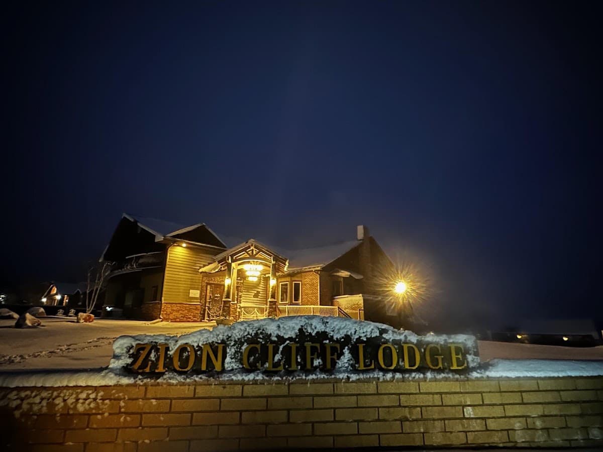 Zion Cliff Lodge - Boutique Lodge in Hilldale, Lodge in Colorado City