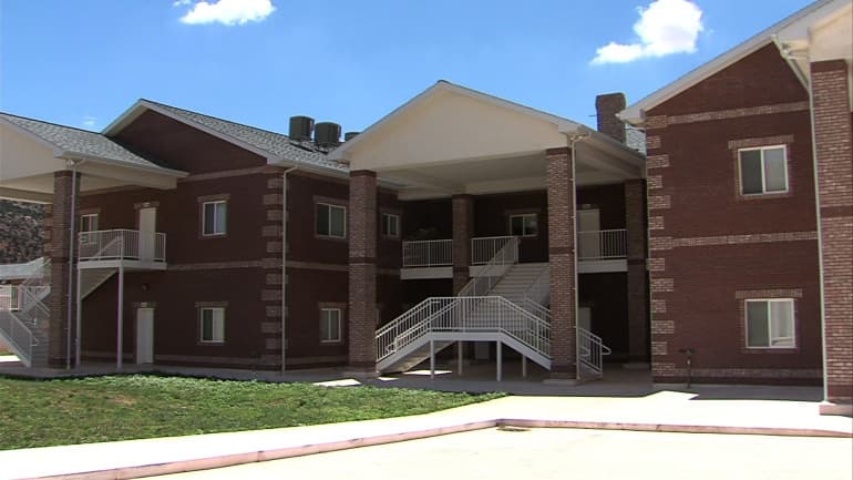 AMERICA'S MOST WANTED B&B, LLC, Bed & Breakfast in Hildale