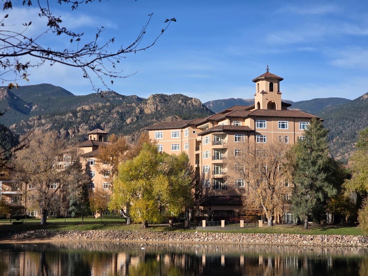 Broadmoor Hotel (South), Hotel in Colorado Springs