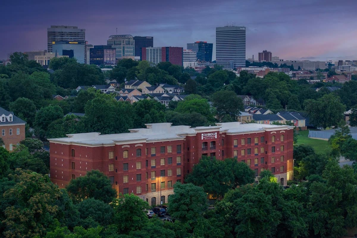 Staybridge Suites Columbia by IHG, Aparthotel in Columbia