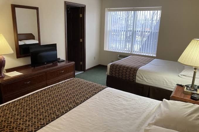 Hotel Pratt in the heart of Cooperstown, New York Baseball Central, Hotel in Cooperstown