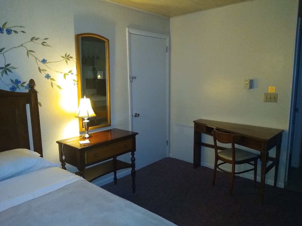 Four Seasons Motel, Hotel in Cornwall