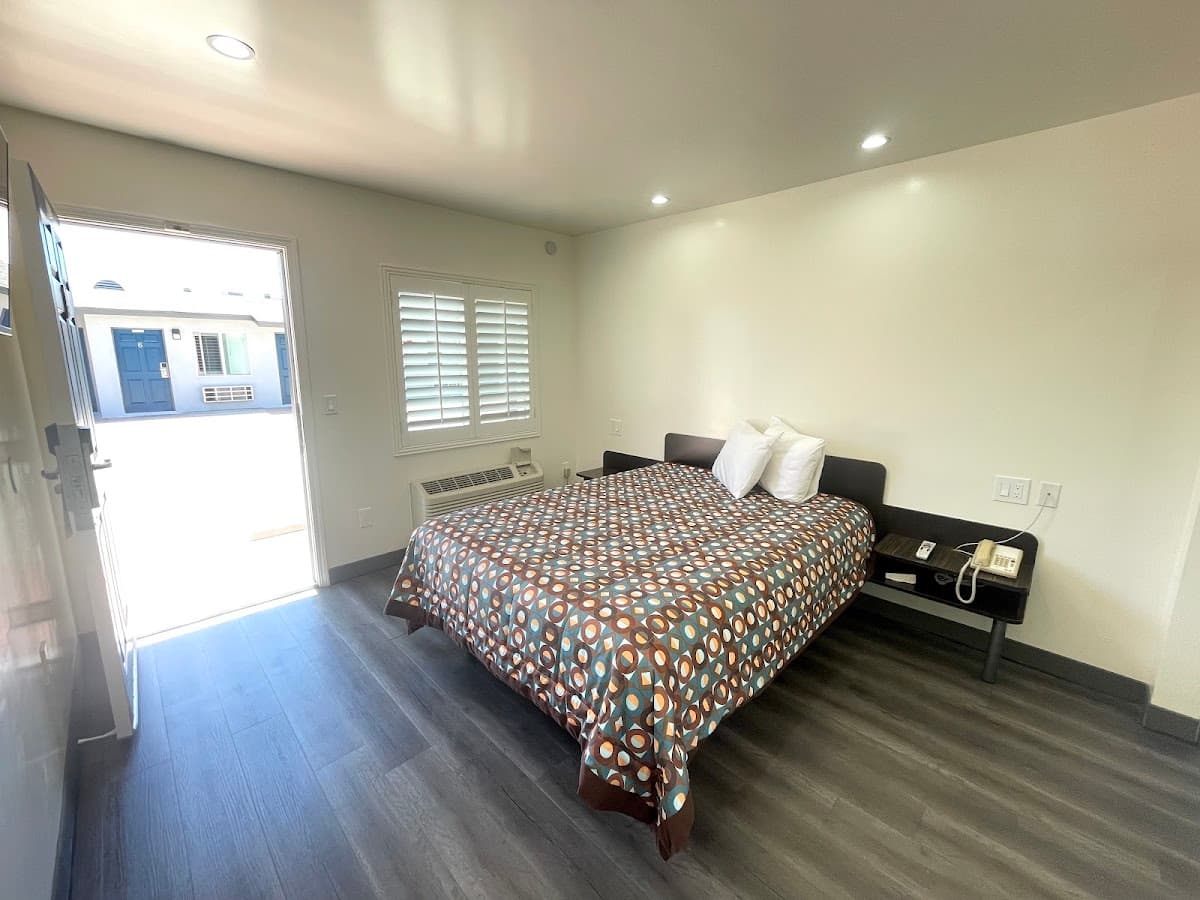 Newport Bay Inn, Motel in Costa Mesa