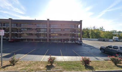 Friends here, Hotel in Erlanger