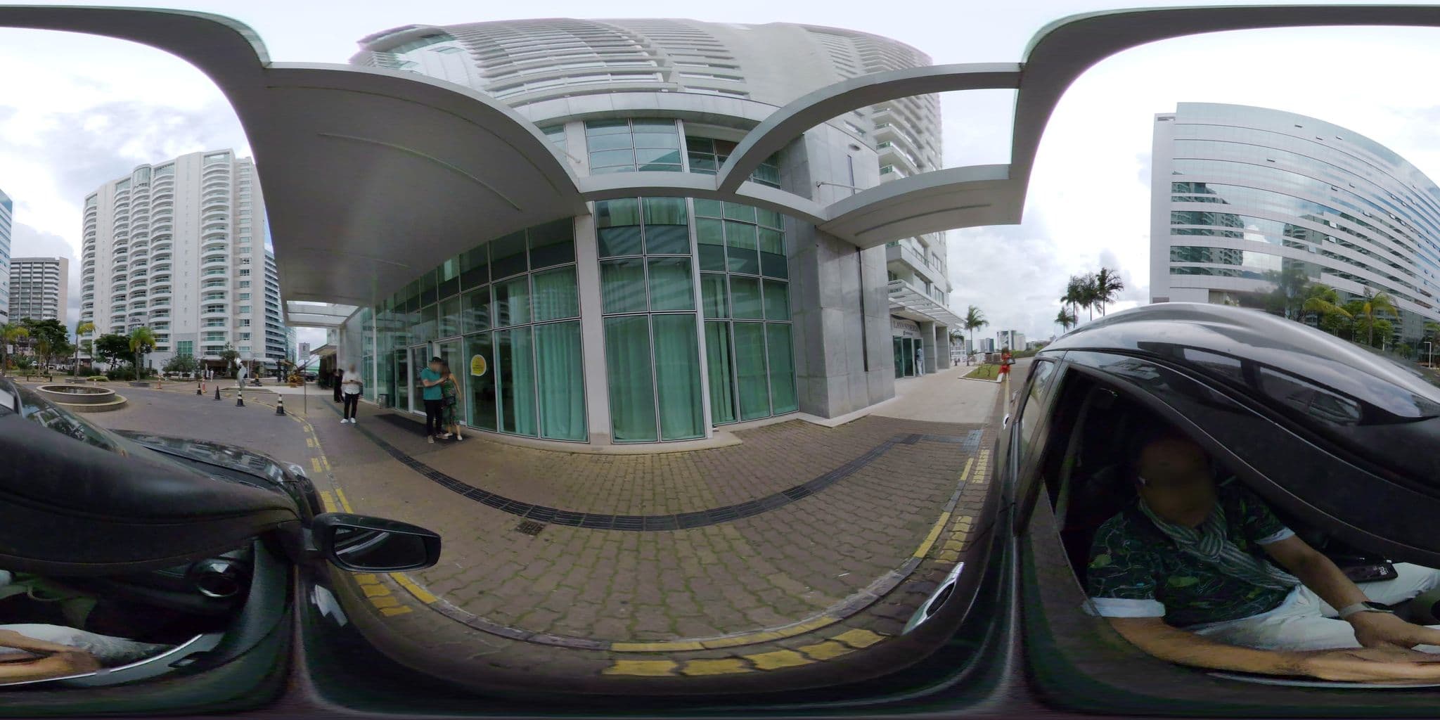 Street view near Saint Moritz Hplus Express, Plano Piloto — © mapconcierge (CC BY-SA · Mapillary)