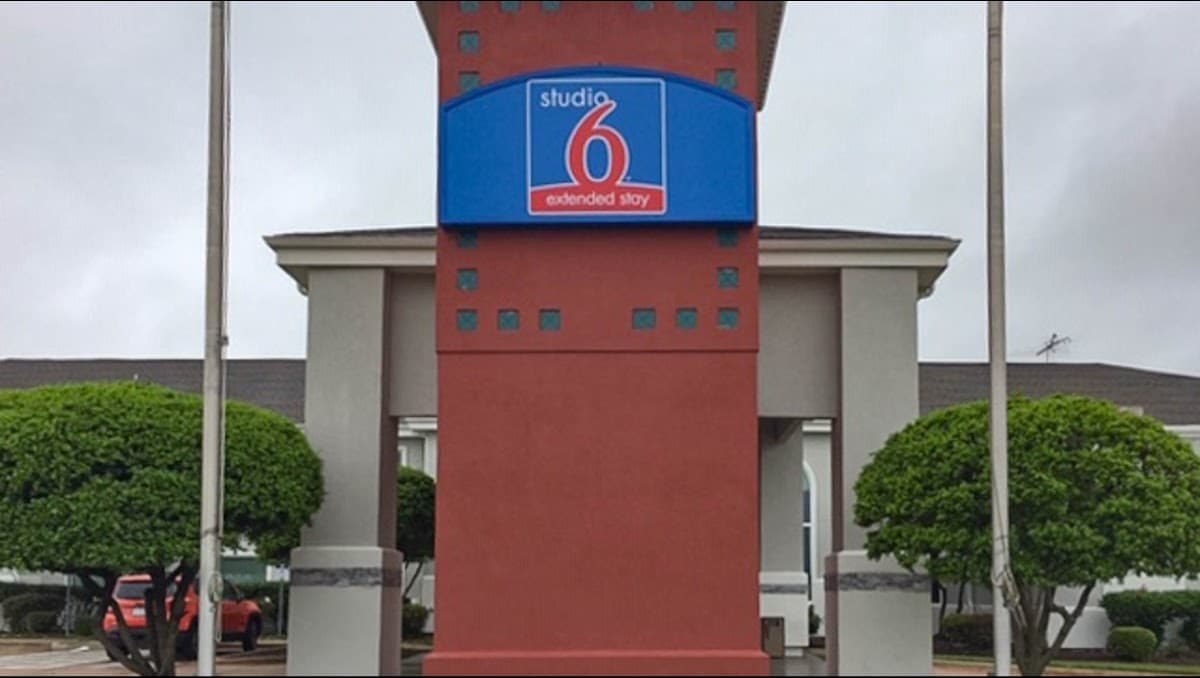 Studio 6 Burleson, TX, Aparthotel in Crowley