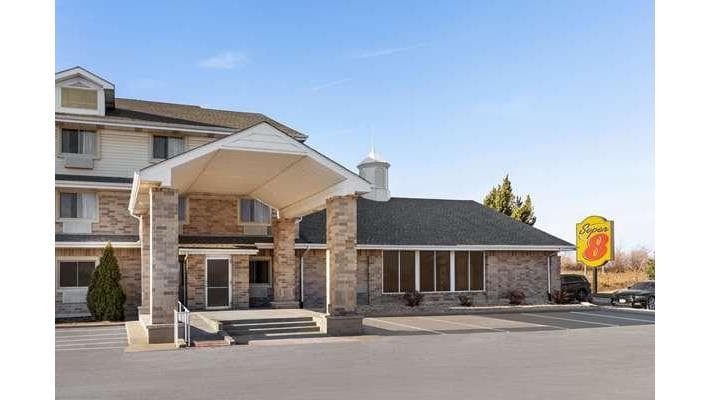 Super 8 by Wyndham Joliet I-55 N/Chicago, Hotel in Crystal Lawns