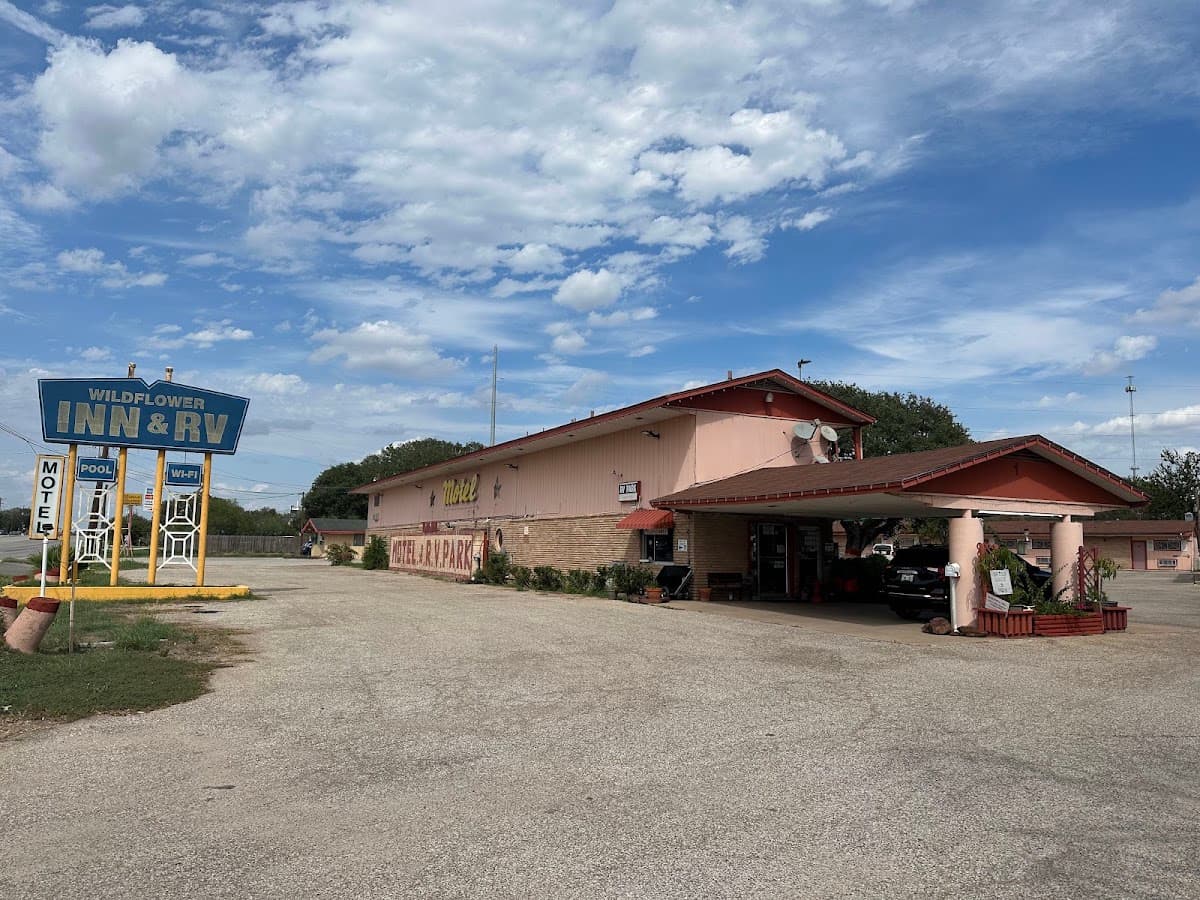 Wildflower Inn & RV Park, Motel in Cuero