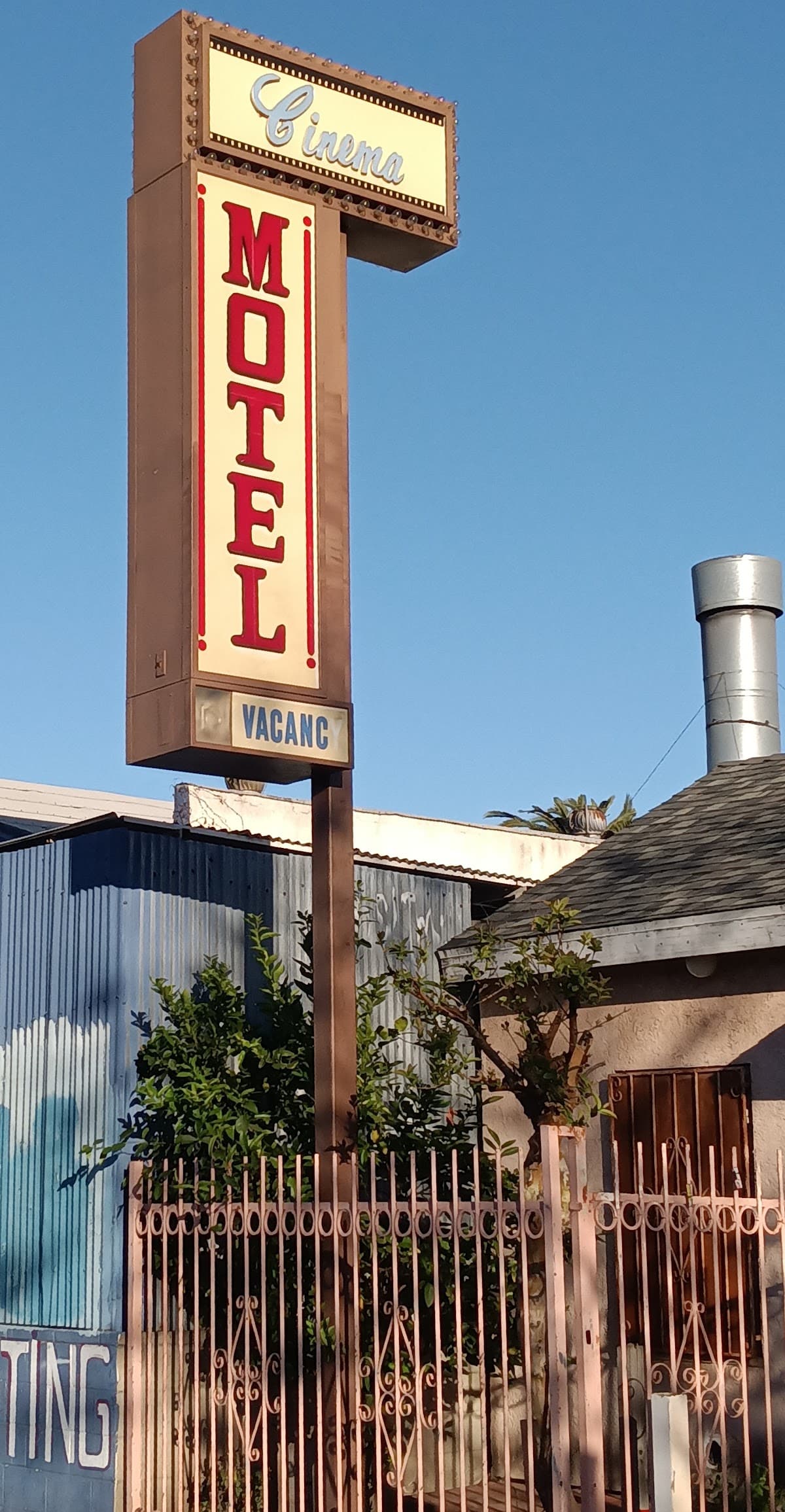 Cinema, Hotel in Mid-City
