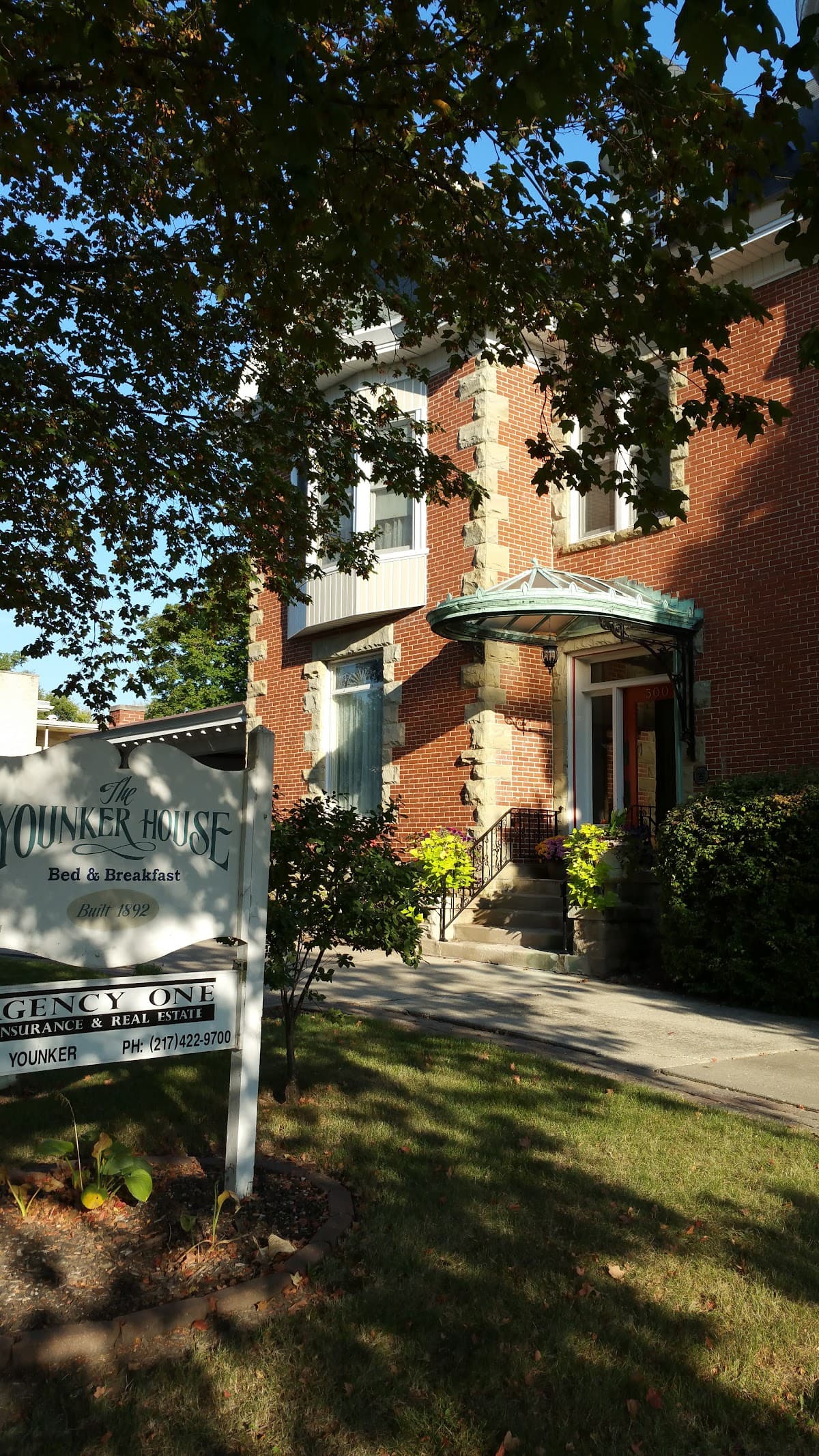 The Younker House Bed & Breakfast, Bed & Breakfast in Decatur