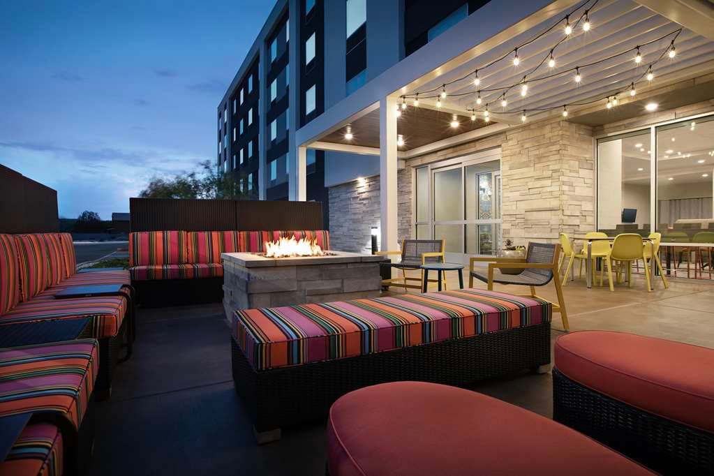 Home2 Suites by Hilton Phoenix North Happy Valley, Hotel in Deer Valley