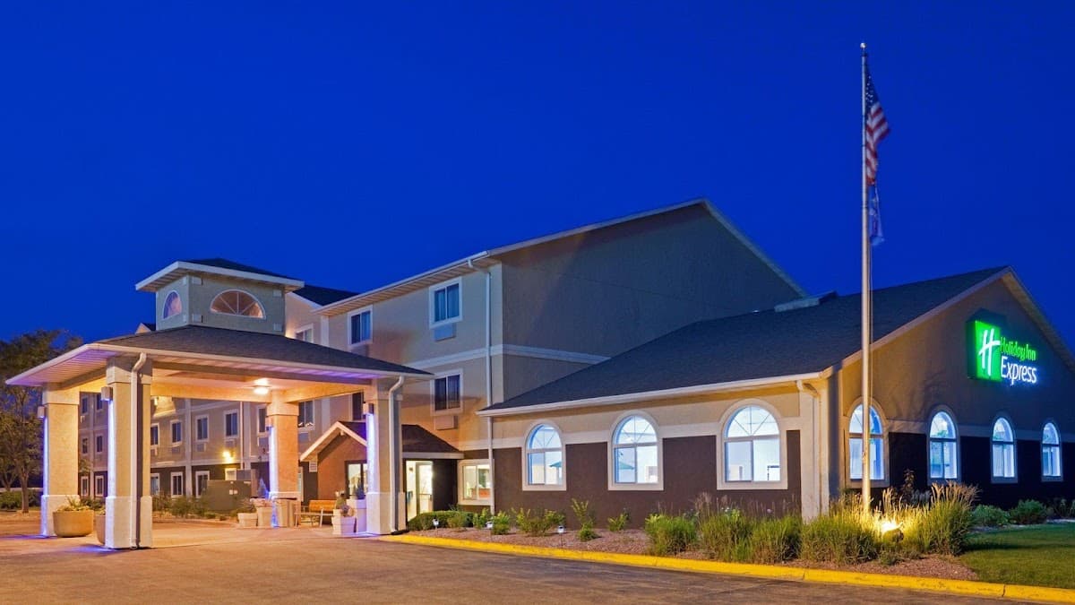 Holiday Inn Express Deforest (Madison Area) by IHG, Hotel in DeForest