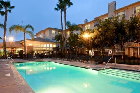 Residence Inn by Marriott Los Angeles LAX/El Segundo, Hotel in Del Aire