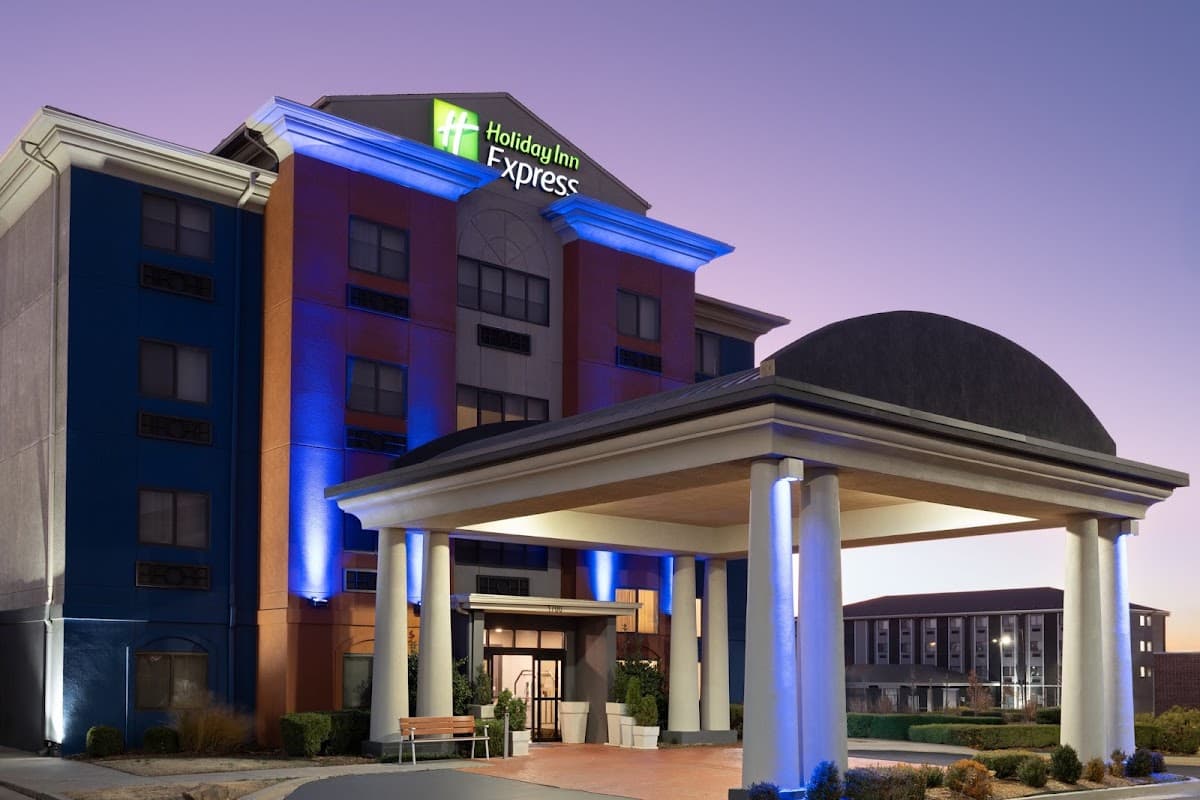 Holiday Inn Express & Suites Midwest City by IHG, Hotel in Del City