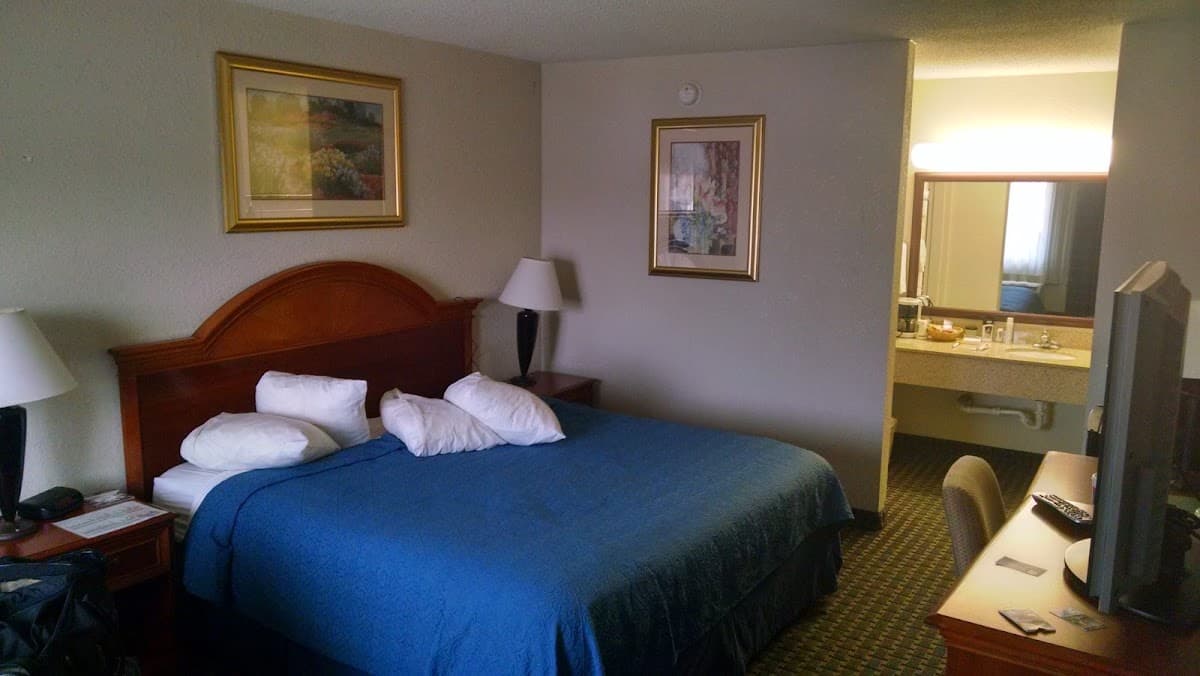 Texas Inn & Suites-Denton, Hotel in Denton