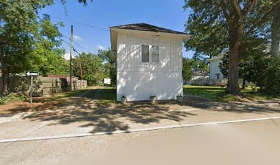 The Carriage House Apartments, Lodge in DeRidder