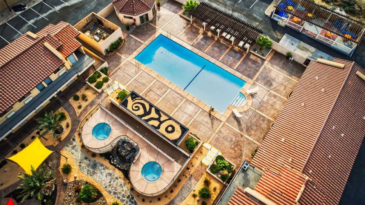 RELAX HOTEL AND SPA, DESERT HOT SPRINGS CA 92240, Hotel in Desert Hot Springs