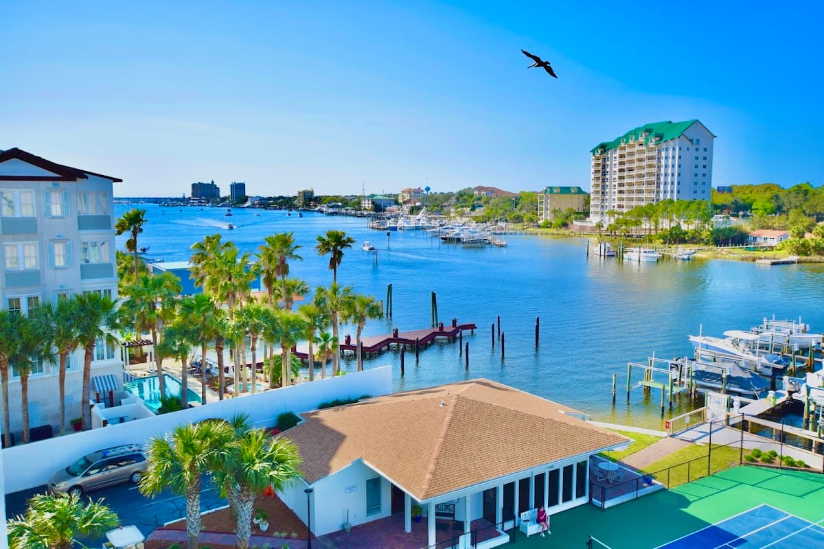 Dolphin Point #601A by Beach Time Vacations, Hotel in Destin