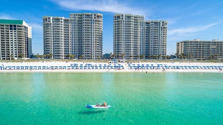 Silver Beach Towers West, Resort in Destin
