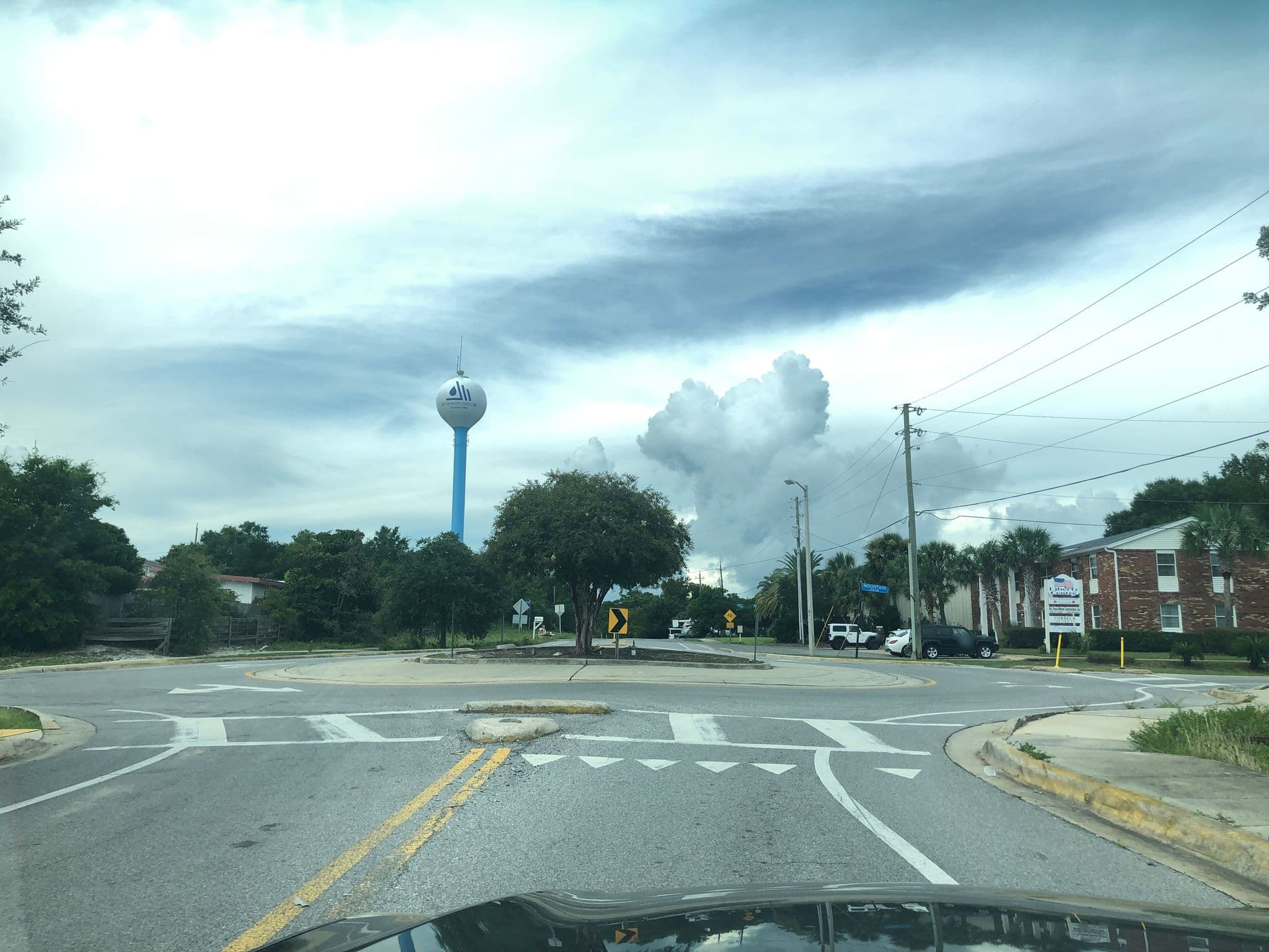 Street view near Motel 8, Destin — © zandu (CC BY-SA · Mapillary)