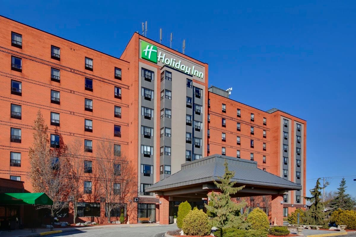 Holiday Inn & Suites Windsor (Ambassador Bridge) by IHG, Hotel in Detroit