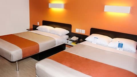 Motel 6 Windsor, ON, Hotel in Detroit