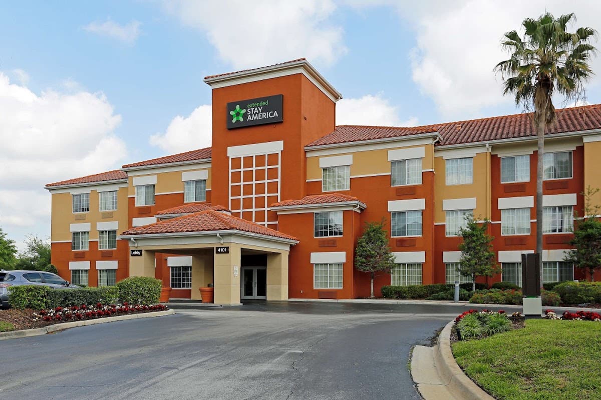 Extended Stay America Select Suites- Orlando - Southpark - Equity Row, Aparthotel in Tangelo Park